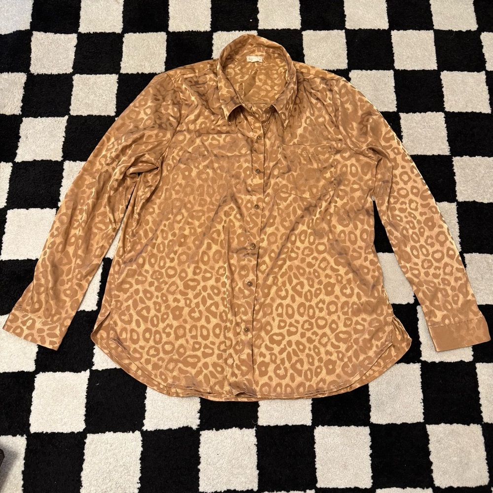 Altar'd State Size XL Button Up Top Leopard Print Gold Satin Look